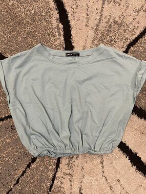 Women's Size Large (8-10) SHEIN Cinched Crop Top